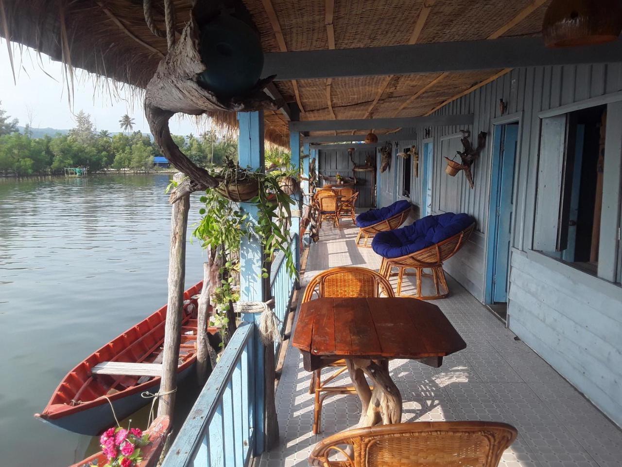 Firefly Guesthouse Prek Svay Village Exterior photo